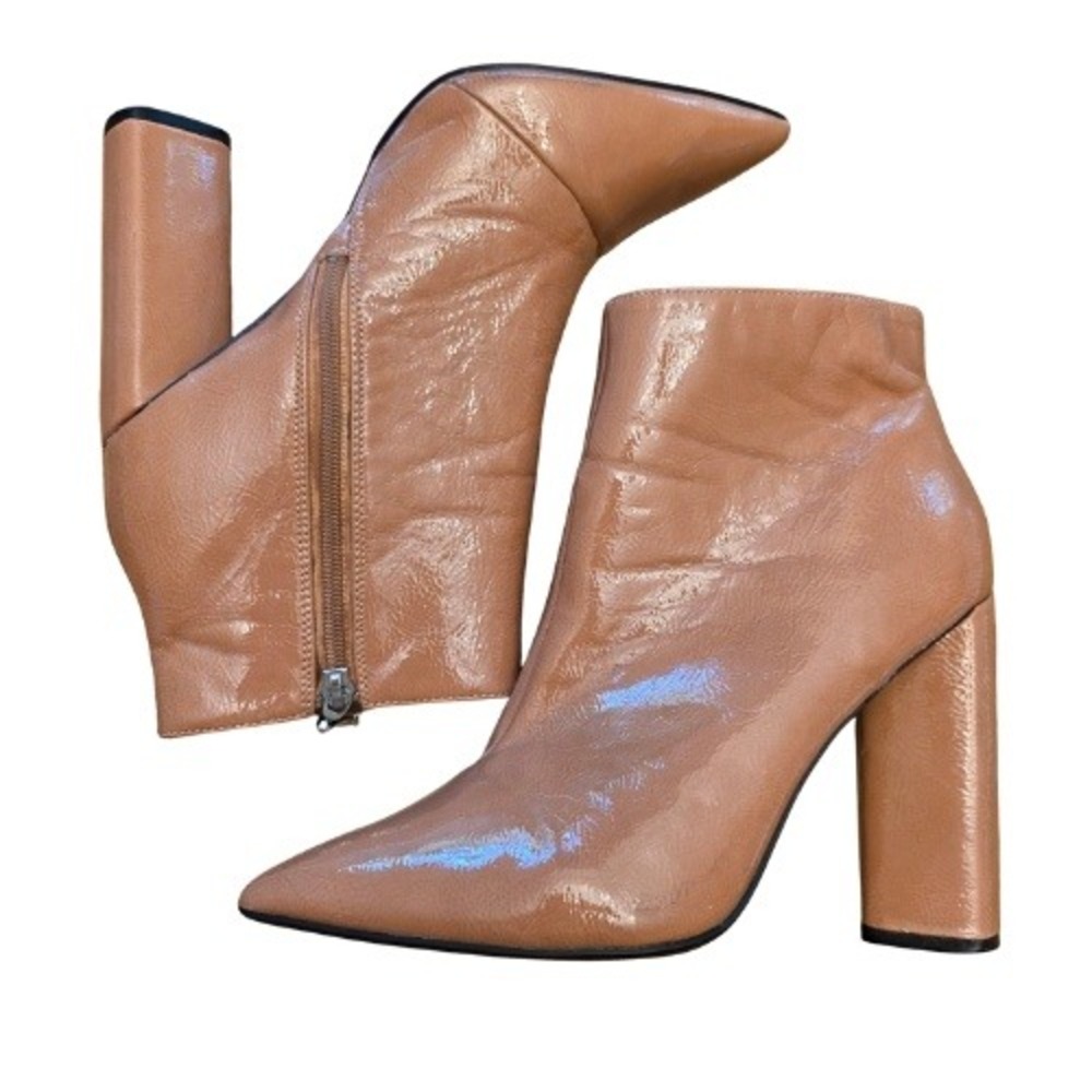 Qupid Taupe Patent Pointed Toe Triangle Block Heel Ankle Booties Side Zip Boots